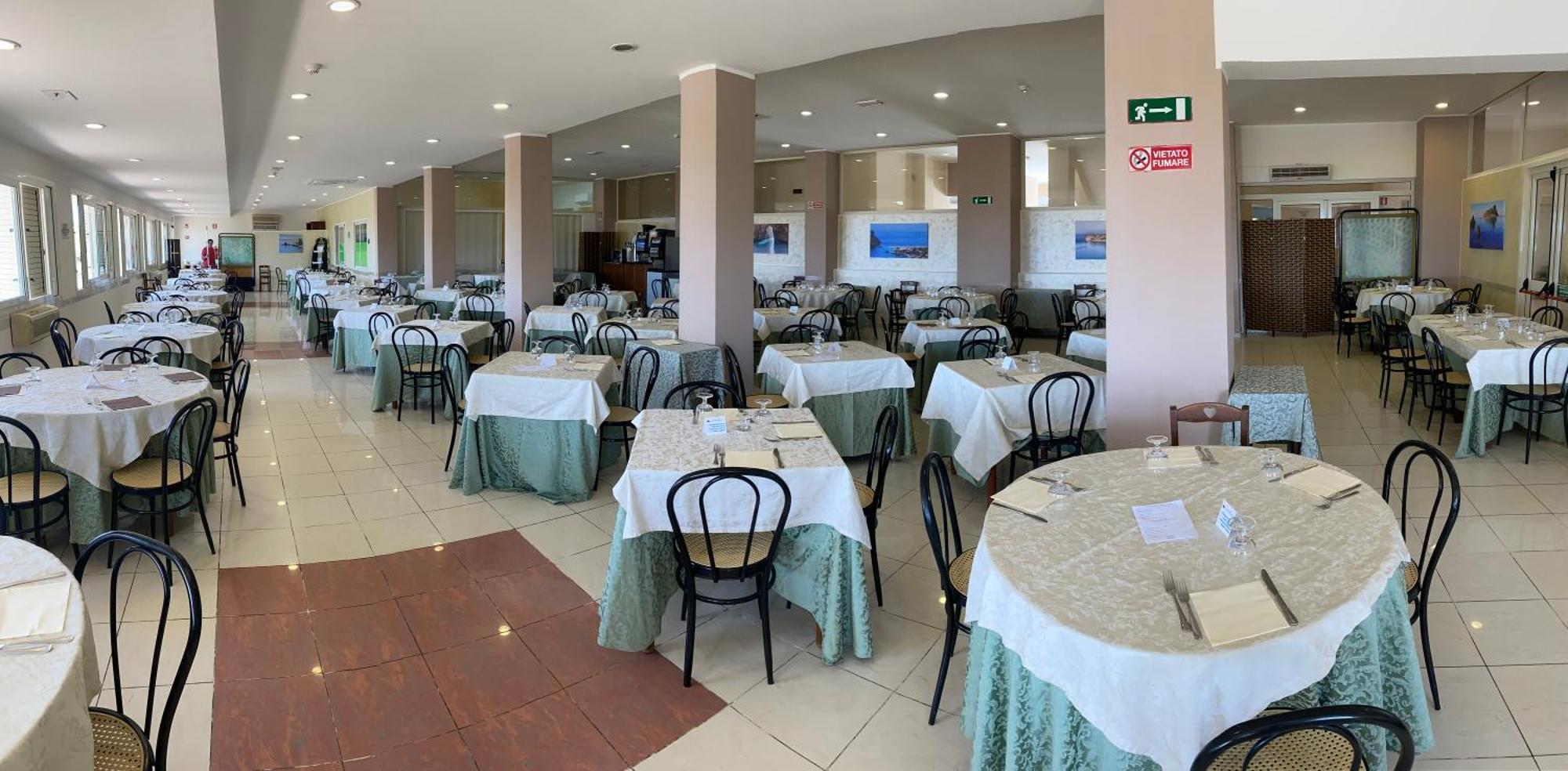 Hotel Germania Praia a Mare Εξωτερικό φωτογραφία